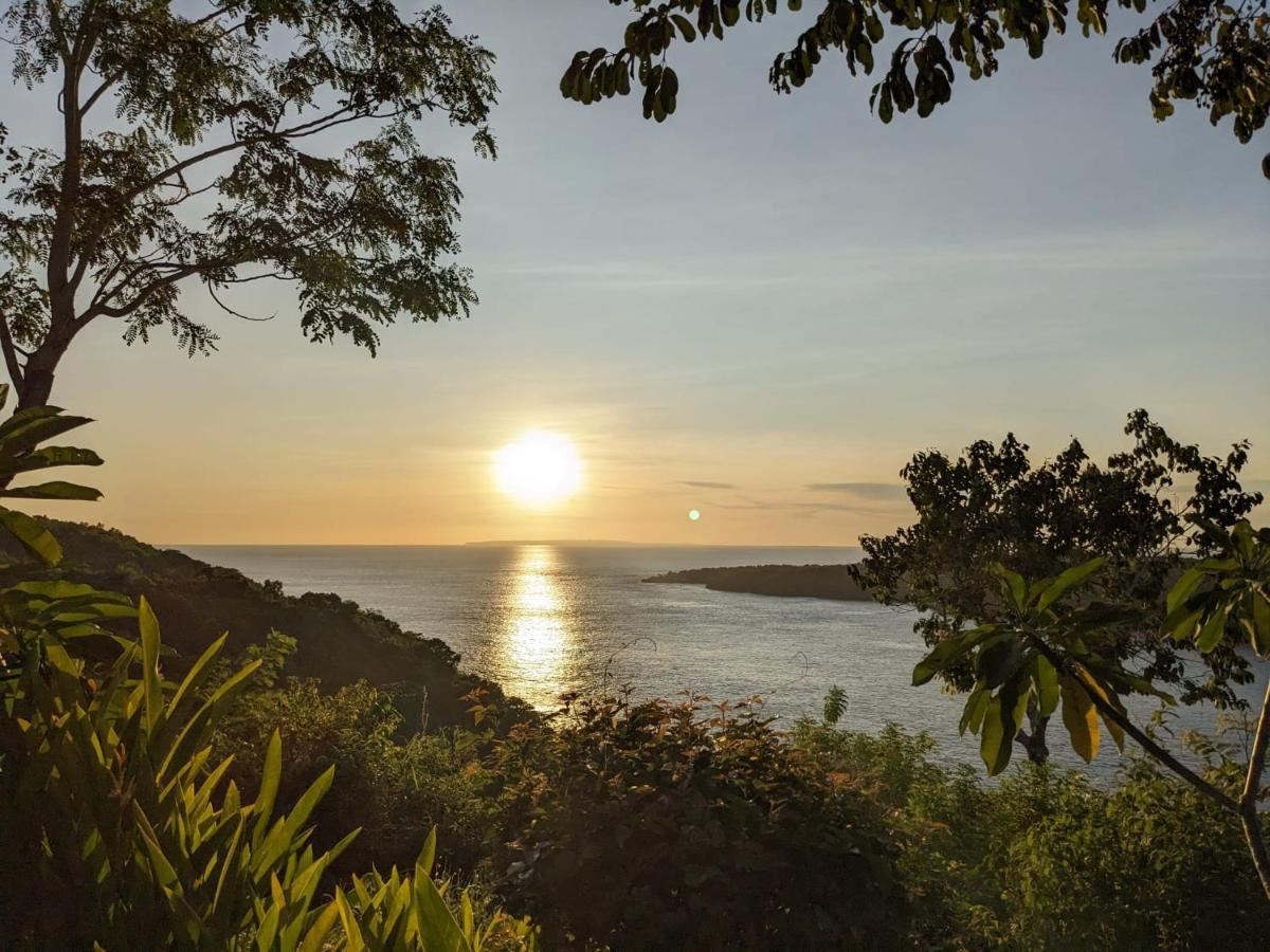 Sakti Oceanview Nusa Penida Hotel Toyapakeh Exterior photo